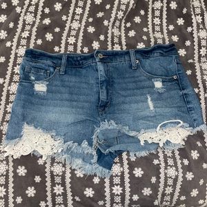 Lace denim shorts